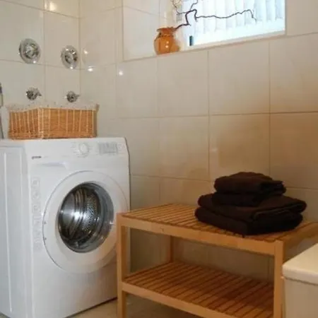 Gemuetliches In Mit Eigener Terrasse Apartment